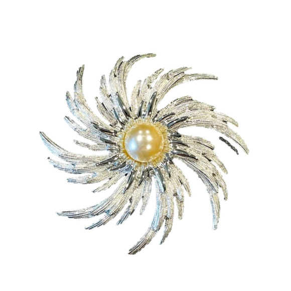 𝅺60s Sarah Coventry Swirl Brooch "Book Piece" Hurricane Simulated Pearl Rhodium - Picture 1 of 10